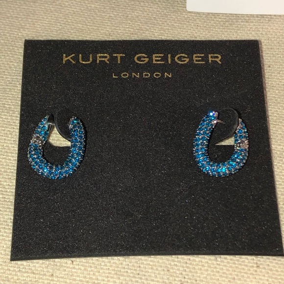 Kurt Geiger NWT & Bag Blue Crystal Pave Wave Huggie Earrings - Picture 6 of 9